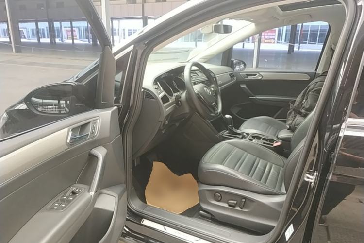 Used Volkswagen Touran 2018 Volkswagen Touran L 280TSI DSG Boundary Luxury Edition 6 Seats China V Emission Standard Driver Seat