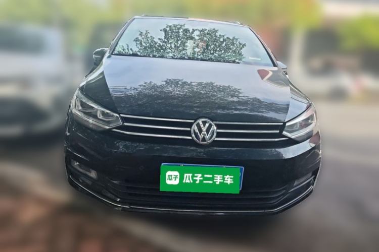Used Volkswagen Touran 2018 Volkswagen Touran L 330TSI DSG Luxury Edition Front