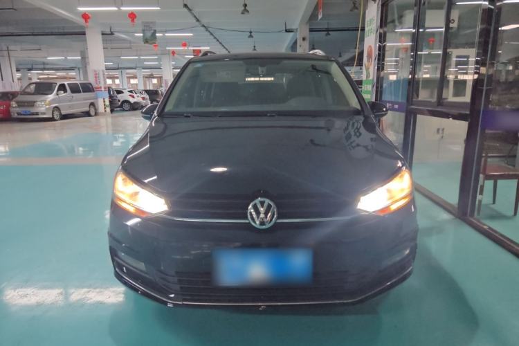 Used Volkswagen Touran 2018 Volkswagen Touran L 280TSI DSG Comfort Edition 7 Seats China VI Standard Front