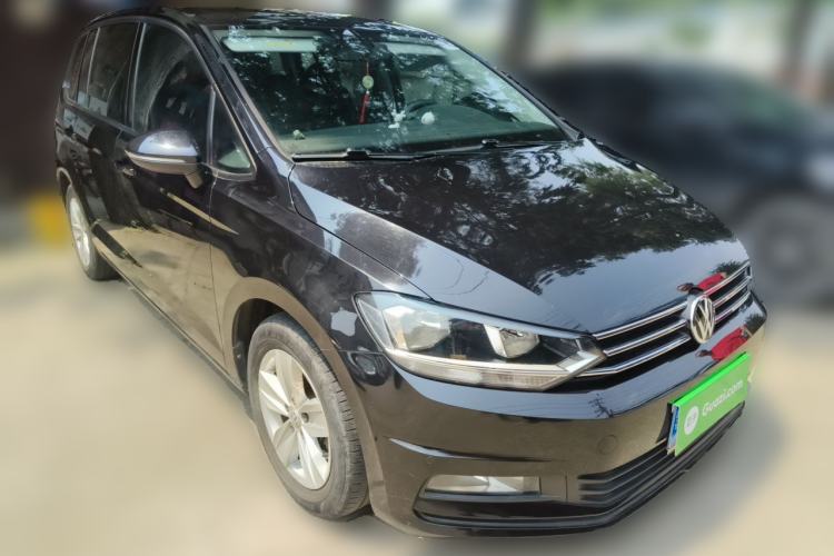 Used Volkswagen Touran 2018 Volkswagen Touran L 280TSI DSG Style Edition 7 Seats China VI Standard Front Right 45 Deg