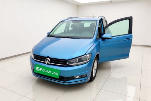 Ojetý Volkswagen Touran 2018 Volkswagen Touran L 280TSI DSG Comfort Edition 7 Seats China V Emission Standard