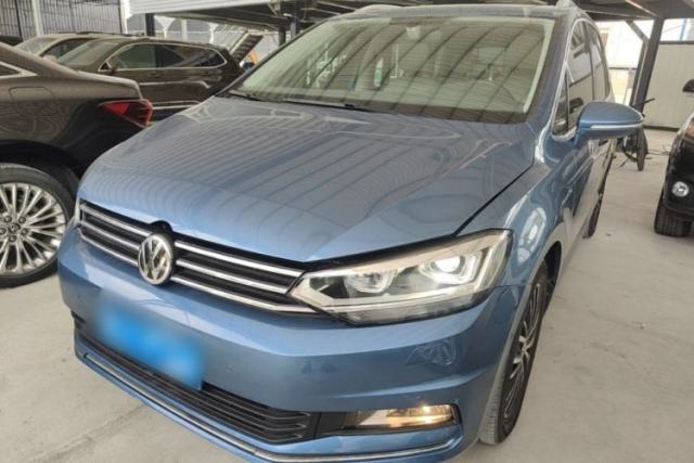 Used Volkswagen Touran 2018 Volkswagen Touran L 280TSI DSG Luxury Edition 6-seater