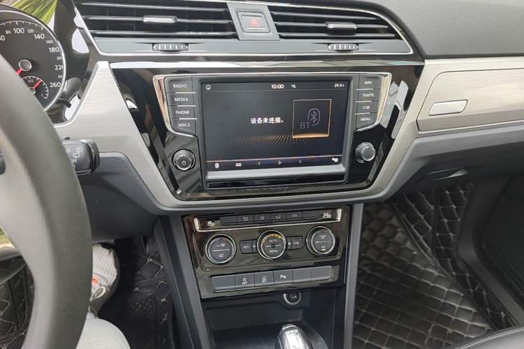 Used Volkswagen Touran 2018 Volkswagen Touran L 280TSI DSG Comfort Edition 7 Seats China VI Standard Audio And AC Panel