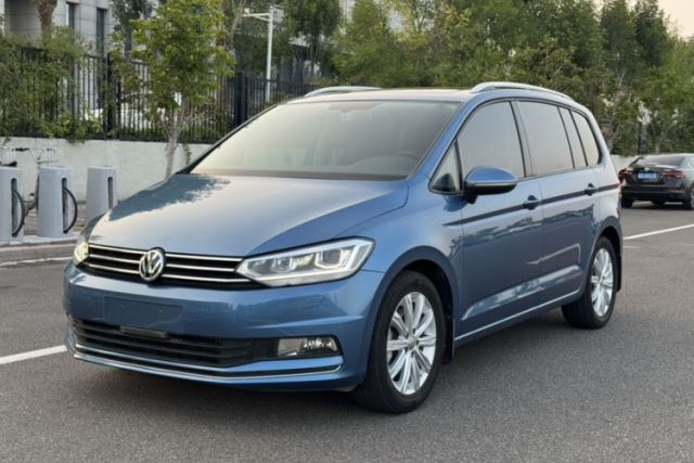 Ojetý Volkswagen Touran 2018 Volkswagen Touran L 280TSI DSG Comfort Edition 7-seater