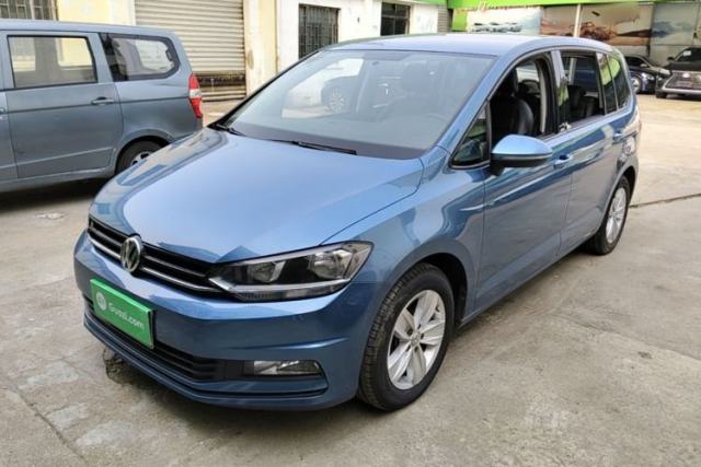 Ojetý Volkswagen Touran 2018 Volkswagen Touran L 280TSI DSG Style Edition 7 Seats China V Emission Standard