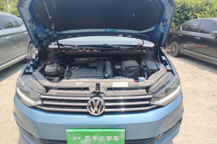 Used Volkswagen Touran 2018 Volkswagen Touran L 280TSI DSG Comfort Edition 7 Seats China V Emission Standard Engine Bay