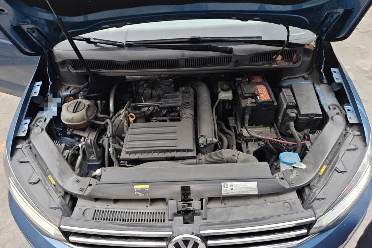 Used Volkswagen Touran 2018 Volkswagen Touran L 280TSI DSG Comfort Edition 7-seater Engine Bay