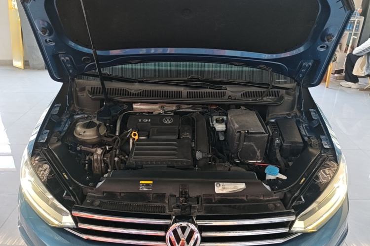Used Volkswagen Touran 2018 Volkswagen Touran L 280TSI DSG Luxury Edition 6-seater Engine Bay