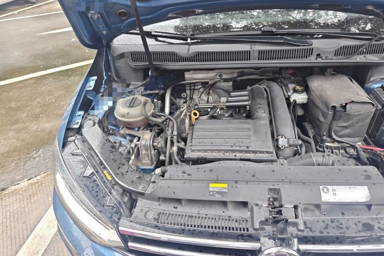 Used Volkswagen Touran 2018 Volkswagen Touran L 280TSI DSG Luxury Edition 6-seater Engine Bay Right