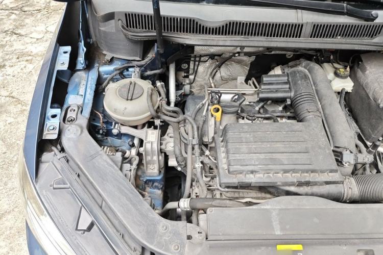 Used Volkswagen Touran 2018 Volkswagen Touran L 280TSI DSG Comfort Edition 7-seater Engine Bay Right
