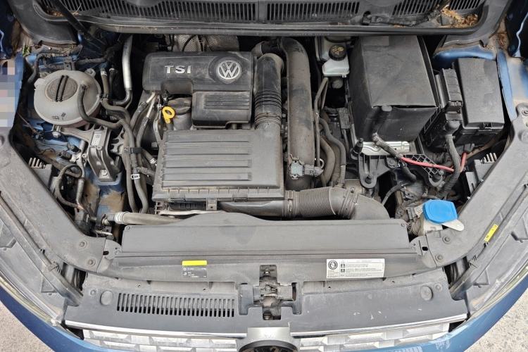 Used Volkswagen Touran 2018 Volkswagen Touran L 280TSI DSG Boundary Edition 7 Seats China V Emission Standard Engine Bay