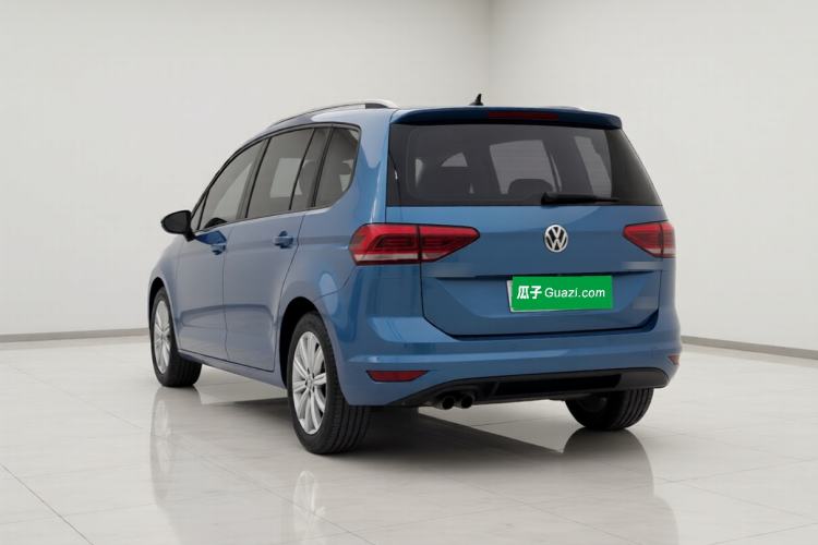 Used Volkswagen Touran 2018 Volkswagen Touran L 280TSI DSG Comfort Edition 7-seater Exterior 2