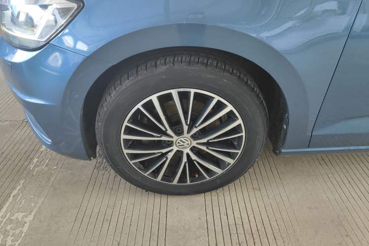 Used Volkswagen Touran 2018 Volkswagen Touran L 280TSI DSG Luxury Edition 7 Seats Exterior 4