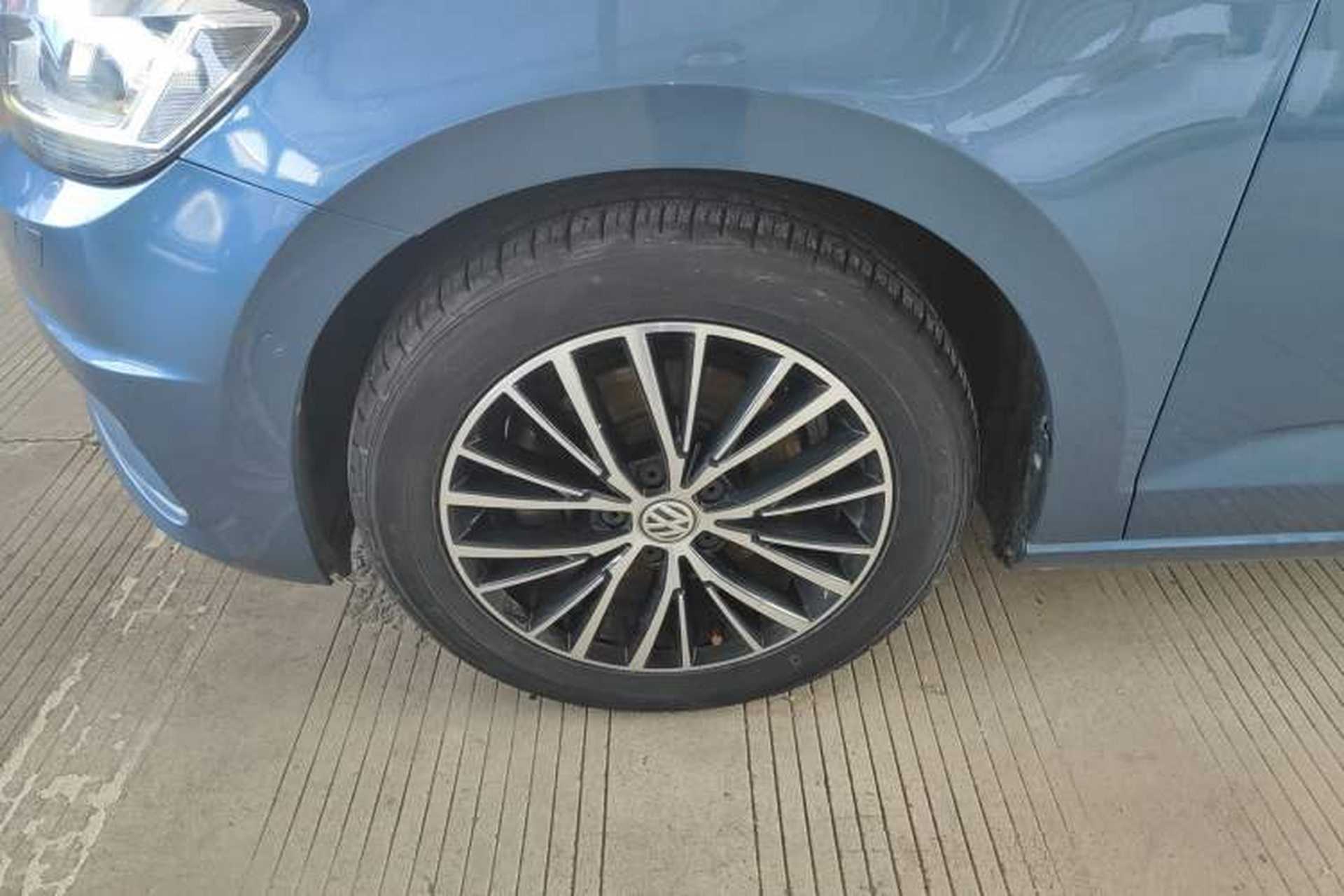 Used Volkswagen Touran 2018 Volkswagen Touran L 280TSI DSG Luxury Edition 7 Seats Exterior 4