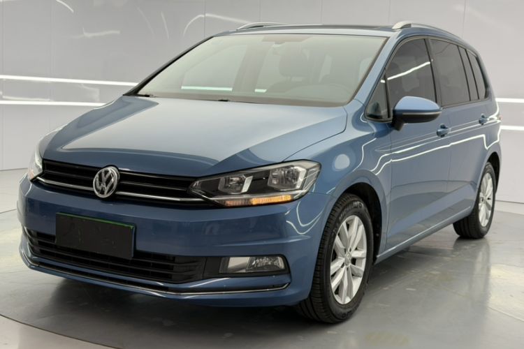 Used Volkswagen Touran 2018 Volkswagen Touran L 280TSI DSG Comfort Edition 7 Seats China VI Standard Exterior 4