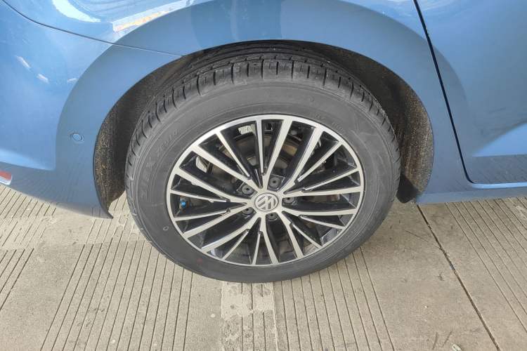 Used Volkswagen Touran 2018 Volkswagen Touran L 280TSI DSG Luxury Edition 7 Seats Exterior 5