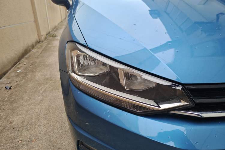 Used Volkswagen Touran 2018 Volkswagen Touran L 280TSI DSG Comfort Edition 7 Seats China V Emission Standard Exterior 6