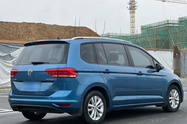 Used Volkswagen Touran 2018 Volkswagen Touran L 280TSI DSG Comfort Edition 7 Seats China VI Standard Exterior 8