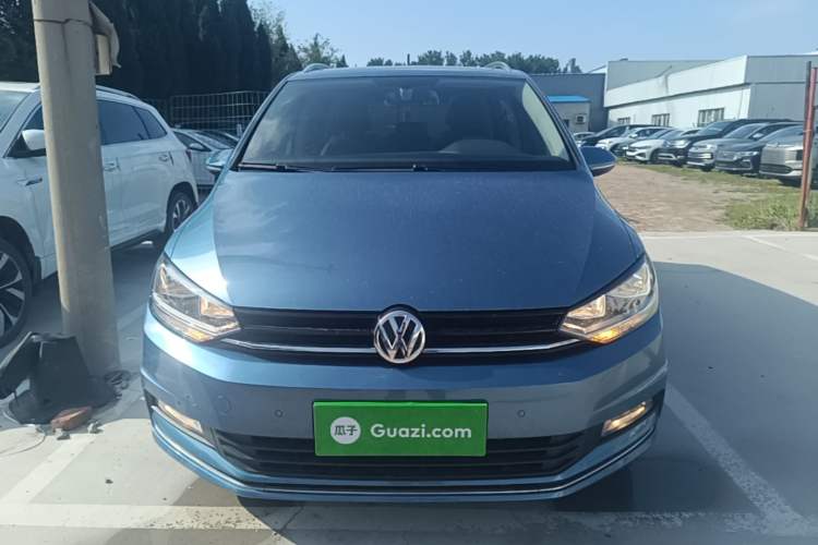 Used Volkswagen Touran 2018 Volkswagen Touran L 280TSI DSG Comfort Edition 7 Seats China V Emission Standard Front