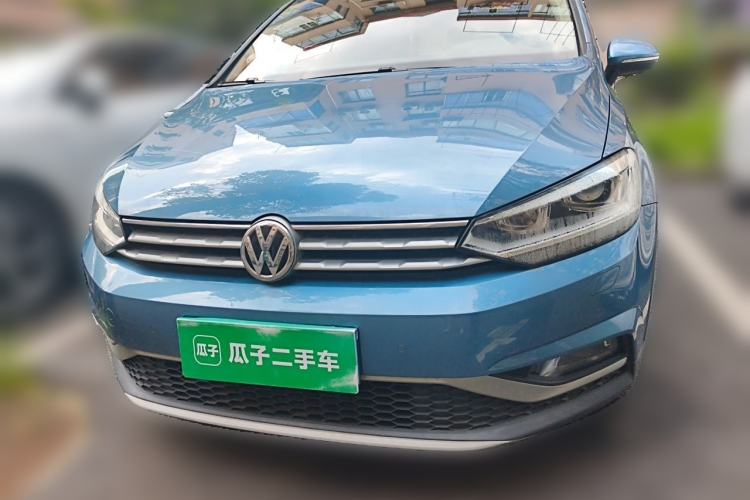 Used Volkswagen Touran 2018 Volkswagen Touran L 280TSI DSG Boundary Edition 7 Seats China VI Standard Front