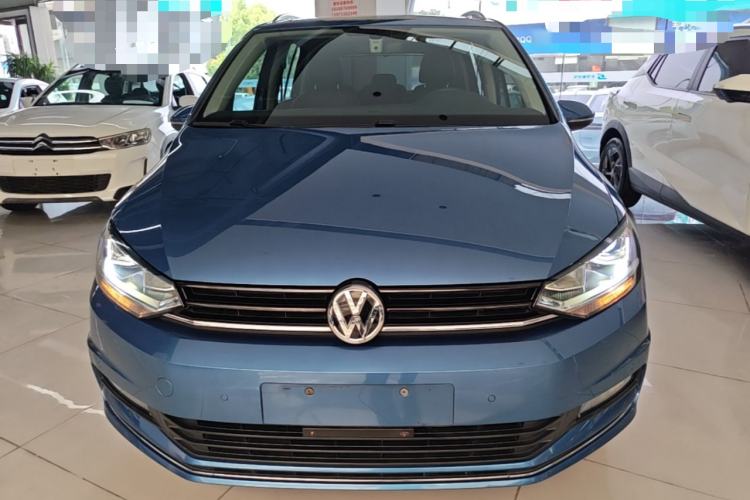 Used Volkswagen Touran 2018 Volkswagen Touran L 280TSI DSG Comfort Edition 7 Seats China V Emission Standard Front