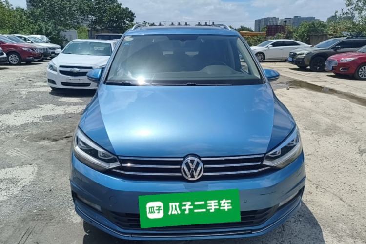 Used Volkswagen Touran 2018 Volkswagen Touran L 330TSI DSG Luxury Edition Front