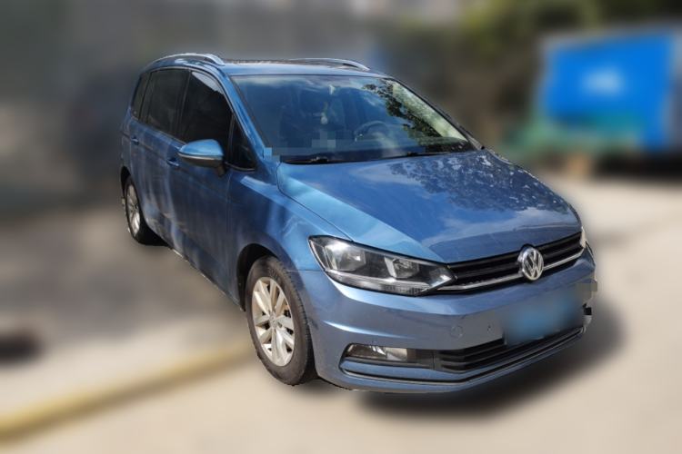 Used Volkswagen Touran 2018 Volkswagen Touran L 280TSI DSG Comfort Edition 7 Seats China V Emission Standard Front Right 45 Deg