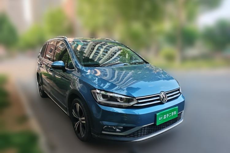 Used Volkswagen Touran 2018 Volkswagen Touran L 280TSI DSG Boundary Edition 7 Seats China V Emission Standard Front Right 45 Deg