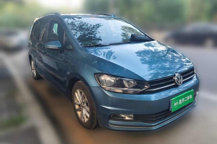 Used Volkswagen Touran 2018 Volkswagen Touran L 280TSI DSG Comfort Edition 7 Seats China V Emission Standard Front Right 45 Deg