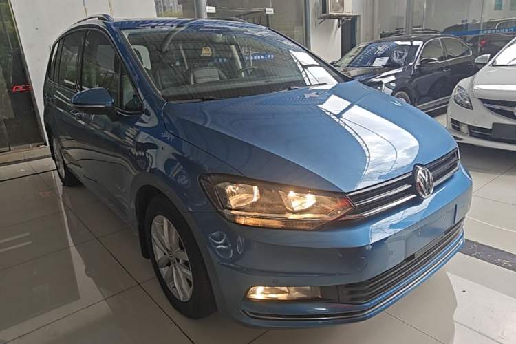 Used Volkswagen Touran 2018 Volkswagen Touran L 280TSI DSG Comfort Edition 7 Seats China V Emission Standard Front Right 45 Deg