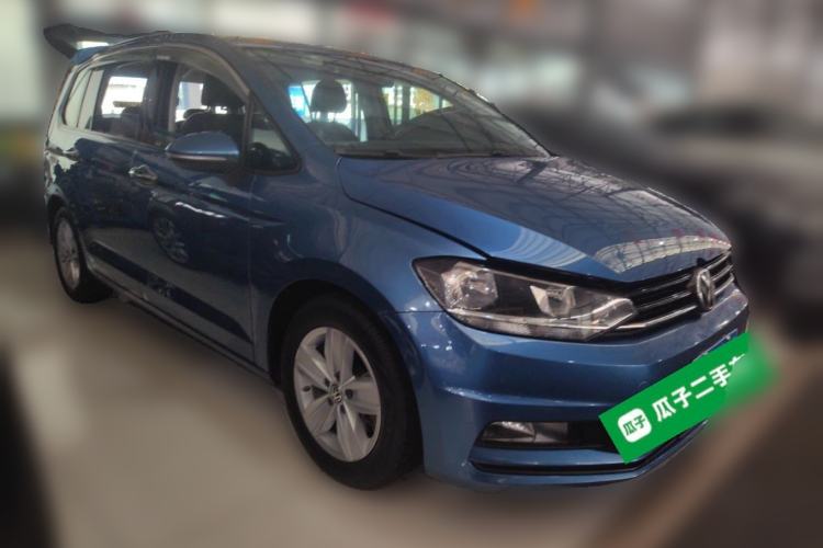 Used Volkswagen Touran 2018 Volkswagen Touran L 280TSI DSG Style Edition 7 Seats China VI Standard Front Right 45 Deg