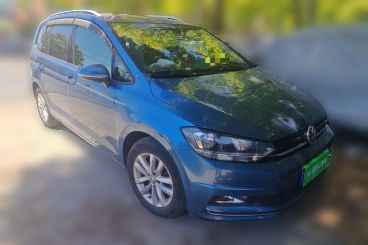 Used Volkswagen Touran 2018 Volkswagen Touran L 280TSI DSG Comfort Edition 7 Seats China V Emission Standard Front Right 45 Deg