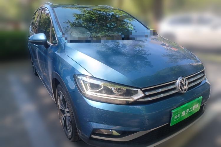 Used Volkswagen Touran 2018 Volkswagen Touran L 280TSI DSG Boundary Edition 7 Seats China VI Standard Front Right 45 Deg