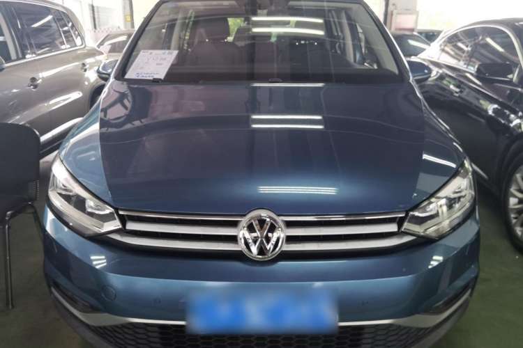 Used Volkswagen Touran 2018 Volkswagen Touran L 280TSI DSG Boundary Edition 7 Seats China VI Standard Front