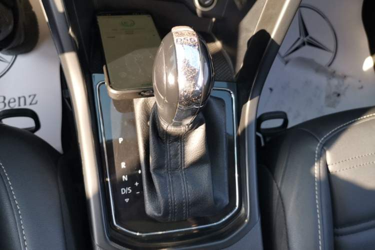 Used Volkswagen Touran 2018 Volkswagen Touran L 280TSI DSG Comfort Edition 7 Seats China V Emission Standard Gear Lever