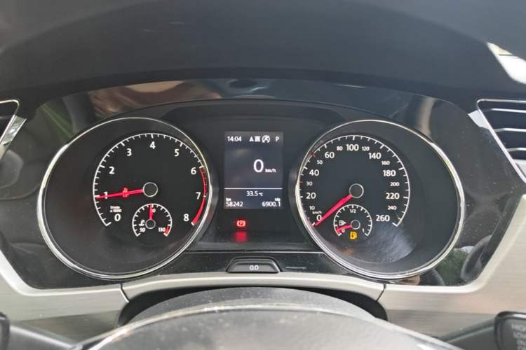 Used Volkswagen Touran 2018 Volkswagen Touran L 280TSI DSG Comfort Edition 7 Seats China V Emission Standard Instrument Cluster
