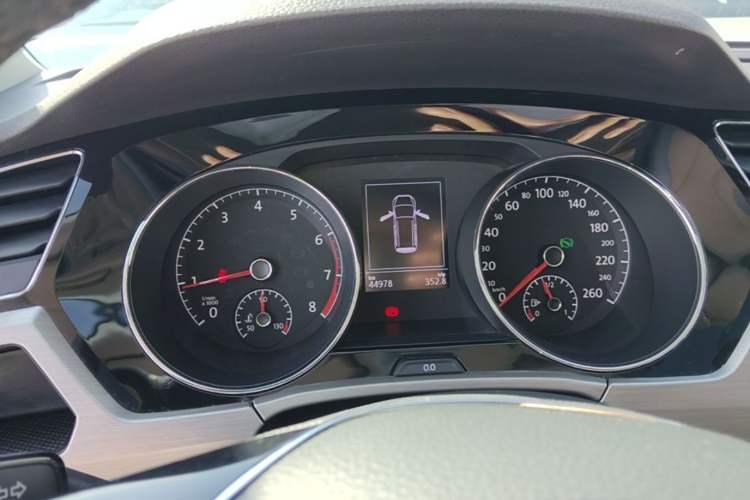 Used Volkswagen Touran 2018 Volkswagen Touran L 280TSI DSG Comfort Edition 7 Seats China V Emission Standard Instrument Cluster