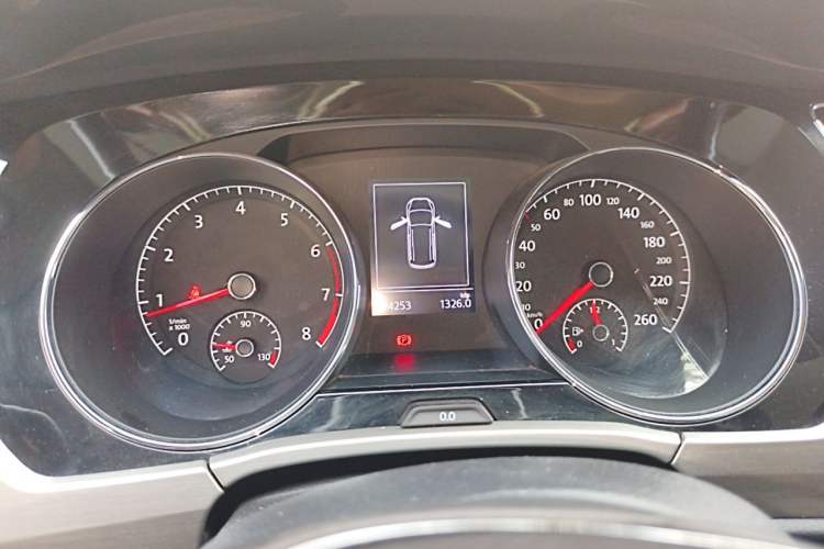 Used Volkswagen Touran 2018 Volkswagen Touran L 280TSI DSG Boundary Edition 7 Seats China VI Standard Instrument Cluster