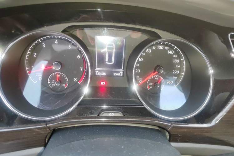 Used Volkswagen Touran 2018 Volkswagen Touran L 280TSI DSG Comfort Edition 7 Seats China V Emission Standard Instrument Cluster