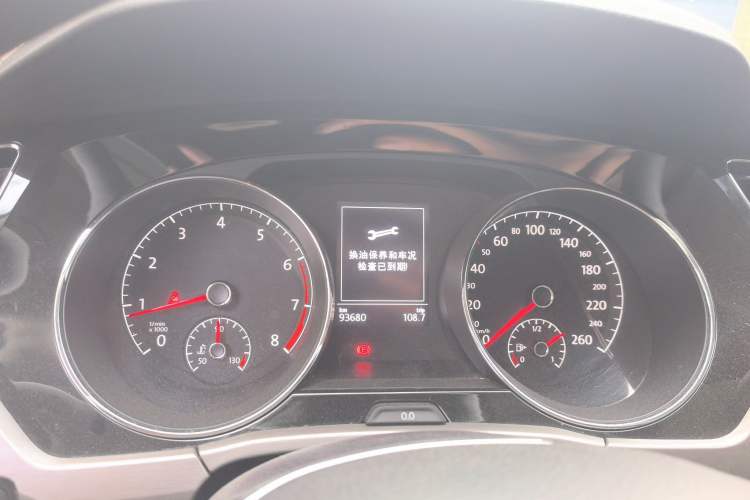 Used Volkswagen Touran 2018 Volkswagen Touran L 280TSI DSG Comfort Edition 7 Seats China VI Standard Instrument Cluster