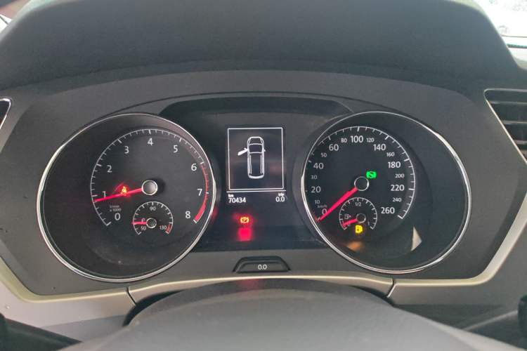 Used Volkswagen Touran 2018 Volkswagen Touran L 280TSI DSG Style Edition 7 Seats China VI Standard Instrument Cluster
