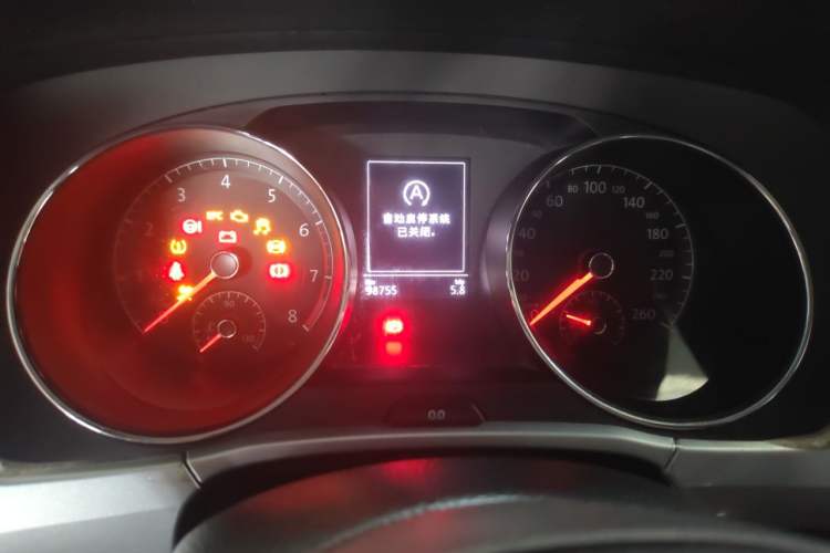 Used Volkswagen Touran 2018 Volkswagen Touran L 280TSI DSG Style Edition 7 Seats China VI Standard Instrument Cluster