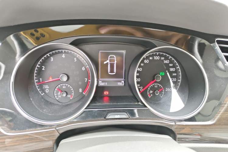 Used Volkswagen Touran 2018 Volkswagen Touran L 280TSI DSG Comfort Edition 7-seater Instrument Cluster