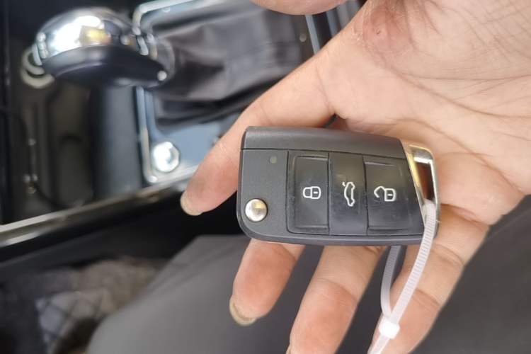 Used Volkswagen Touran 2018 Volkswagen Touran L 330TSI DSG Luxury Edition Interior 1