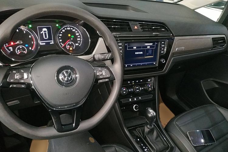 Used Volkswagen Touran 2018 Volkswagen Touran L 280TSI DSG Comfort Edition 7 Seats China V Emission Standard Interior 2
