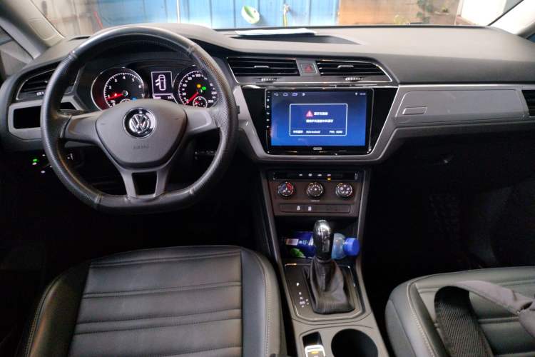 Used Volkswagen Touran 2018 Volkswagen Touran L 280TSI DSG Style Edition 7 Seats China V Emission Standard Interior 2