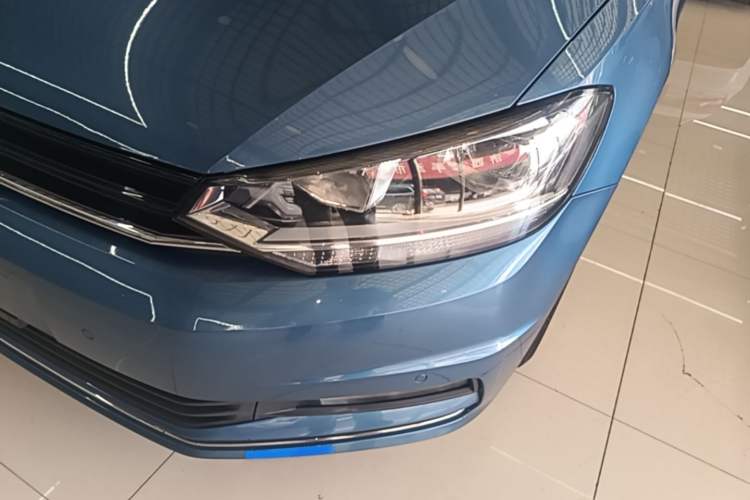Used Volkswagen Touran 2018 Volkswagen Touran L 280TSI DSG Comfort Edition 7 Seats China V Emission Standard Left Front Headlight