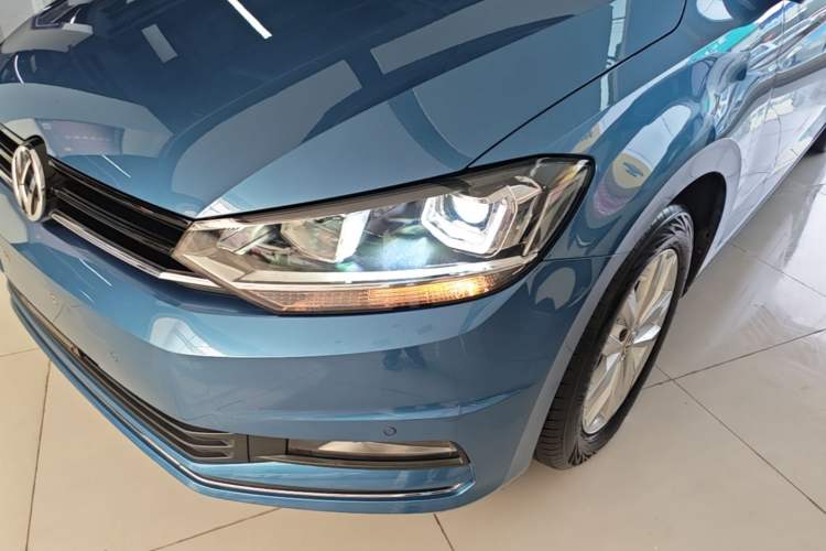 Used Volkswagen Touran 2018 Volkswagen Touran L 280TSI DSG Comfort Edition 7 Seats China V Emission Standard Left Front Headlight