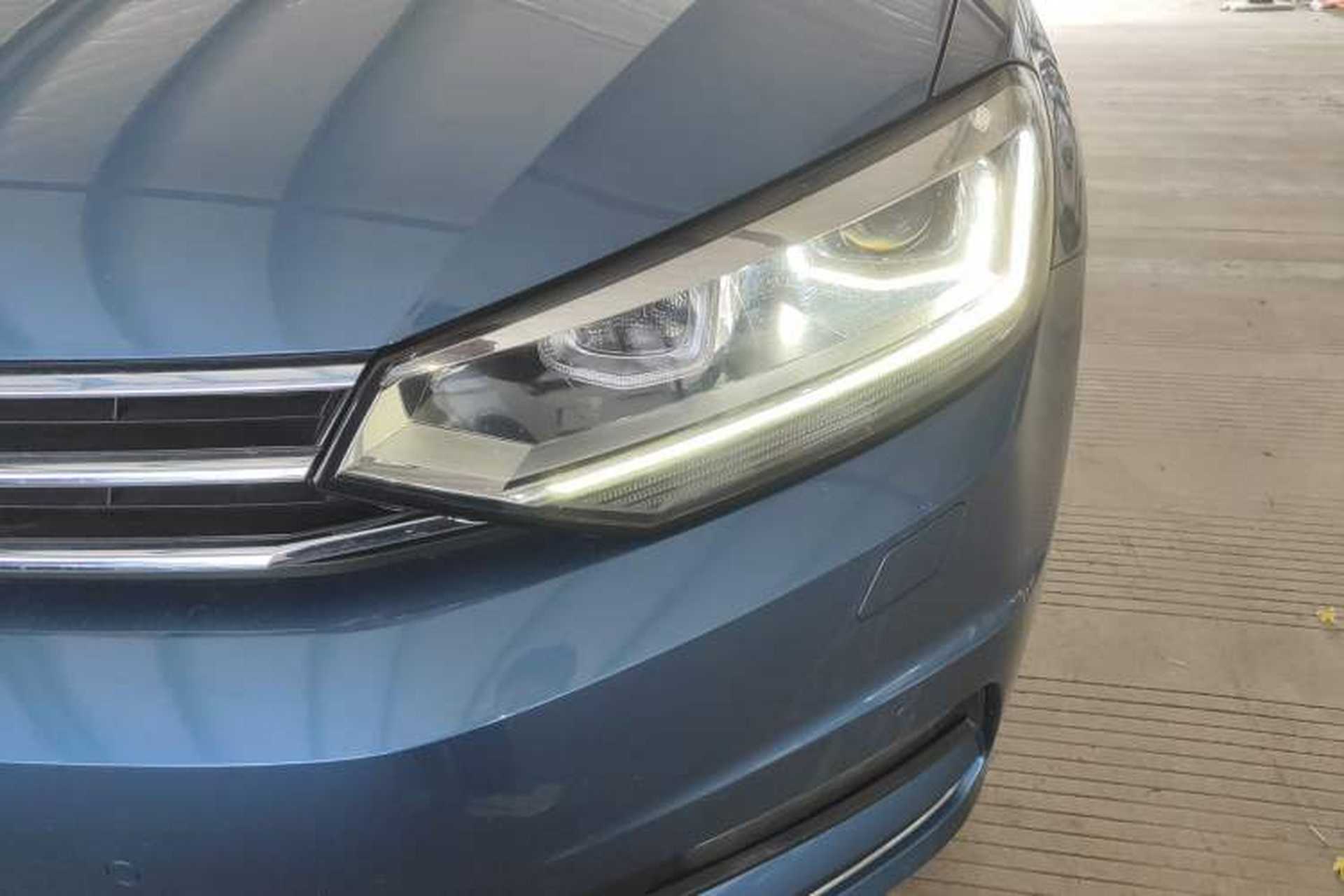 Used Volkswagen Touran 2018 Volkswagen Touran L 280TSI DSG Luxury Edition 7 Seats Left Front Headlight