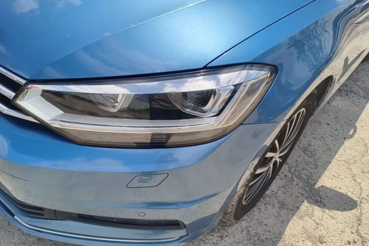 Used Volkswagen Touran 2018 Volkswagen Touran L 330TSI DSG Luxury Edition Left Front Headlight